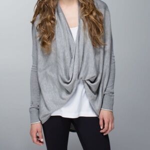 Lululemon Iconic Sweater Wrap Heathered Medium & Light Grey Size Small / Medium
